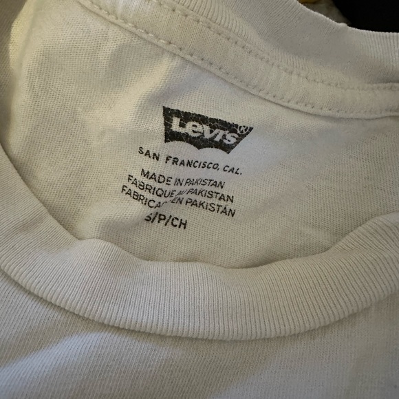 Levi’s Paris tee - Picture 3 of 3